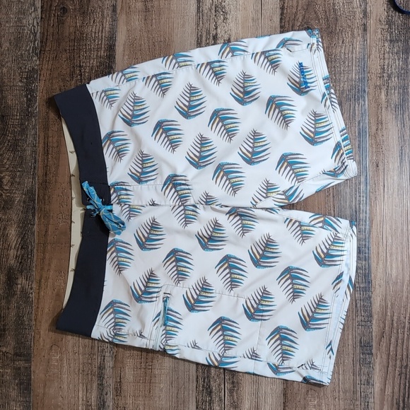 Patagonia Other - Patagonia Stretch Planing Boardshorts Size 35 In Fishbone Patterned Off-white